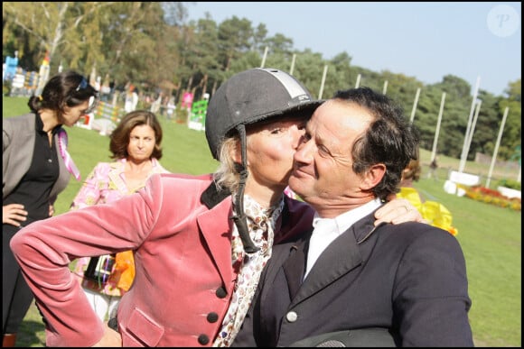 Brigitte Lahaie - L'association des petits princes fête son 3000e rêve réalisé lors de L'automne du grand parquet à Fontainebleau.