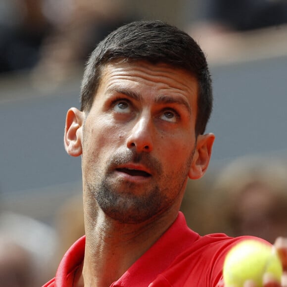 Novak Djokovic lors du troisième tour simple messieurs des Internationaux de France de tennis de Roland Garros à Paris, France, le 27 mai 2022. © Federico Pestellini/PanoramicBestimage
