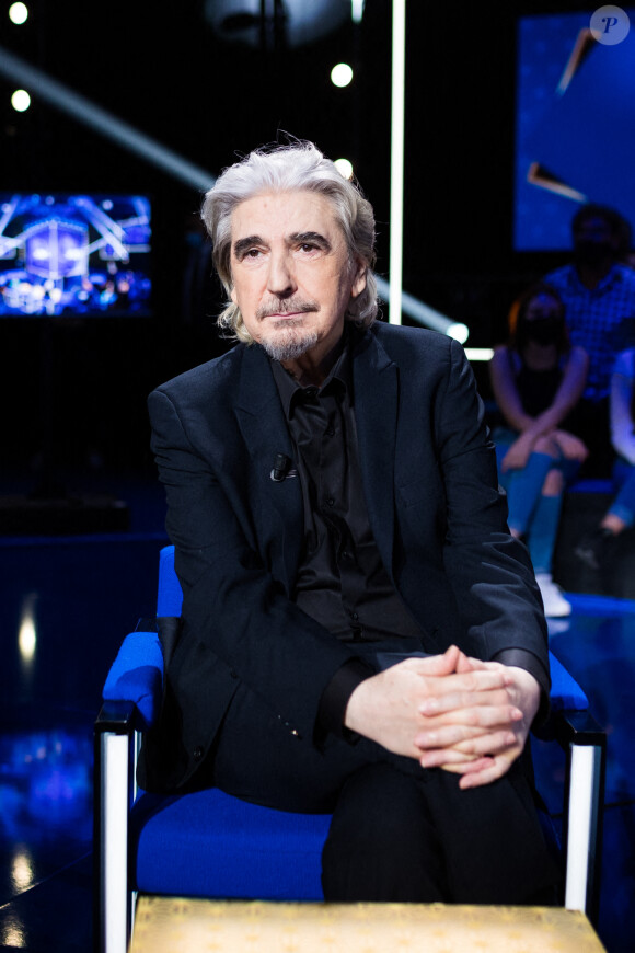 Serge Lama - Backstage de l'enregistrement de l'émission "La boîte à Secrets 5" à Paris, qui sera diffusée le 6 novembre sur France 3. Le 21 septembre 2020 © Tiziano Da Silva / Bestimage 