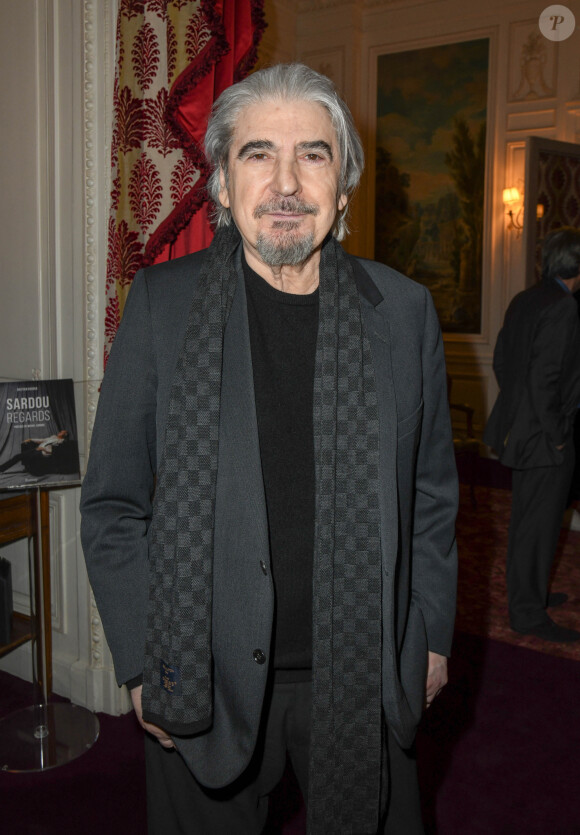 Serge Lama - Lancement du livre "Sardou Regards" de B.Kossek à l'hôtel Raphael à Paris, France, le 15 avril 2019. © Coadic Guirec/Bestimage 