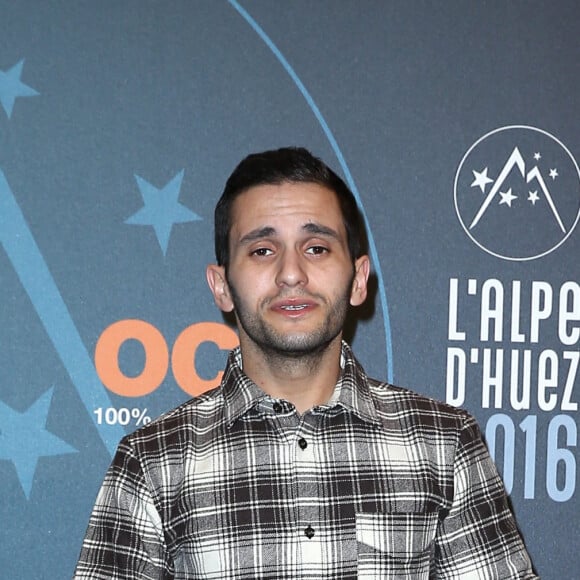 Malik Bentalha - Photocall de la soirée de clôture du 19ème Festival International du film de Comédie de l'Alpe d'Huez, le 16 janvier 2016.© Dominique Jacovides/Bestimage