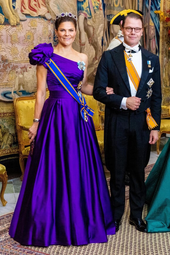 La princesse Victoria de Suède et le prince Daniel - Banquet d'état au palais royal de Stockholm en l'honneur de la famille royale des Pays-Bas le le 11 octobre 2022. 