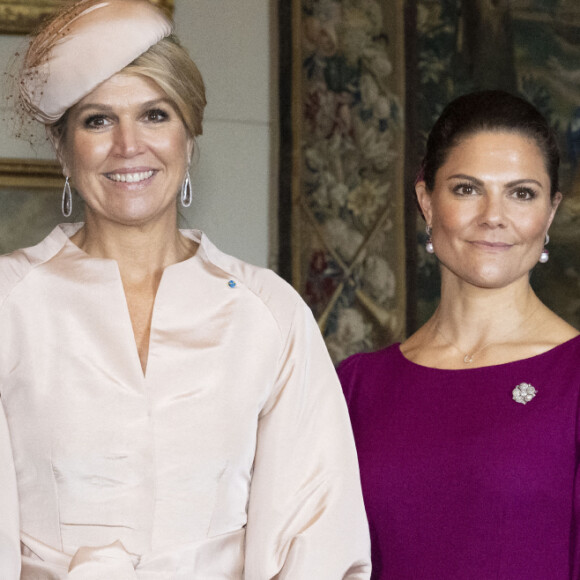 Le roi Willem-Alexander et la reine Maxima des Pays-Bas avec la princesse Victoria et le prince Daniel de Suède avec leur fille la princesse Estelle de Suède - La famille royale de Suède accueille le roi Willem-Alexander et de la reine Maxima des Pays-Bas au palais royal de Stockholm, Suède, le 11 octobre 2022.  Reception at the Royal Palace in Stockholm as part of the Dutch royal couple's three-day state visit to Sweden, Day 1, October 11, 2022 