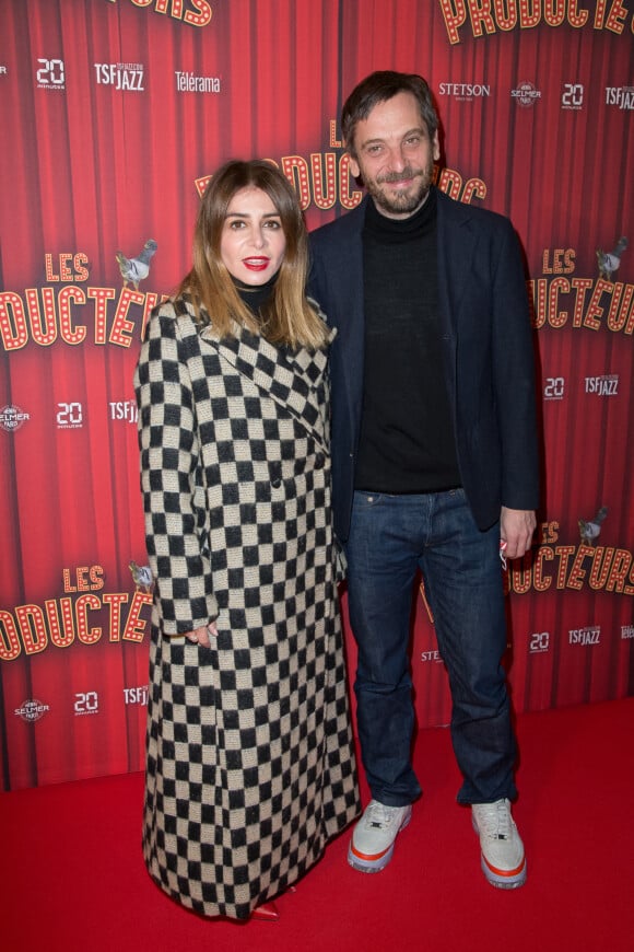 Julie Zenatti et son mari Benjamin Bellecour - Première de la pièce "Les producteurs" au Théâtre de Paris. Le 2 décembre 2021. © Christophe Clovis / Bestimage