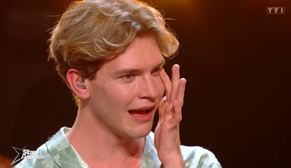 Louis en larmes après la diffusion de son portrait