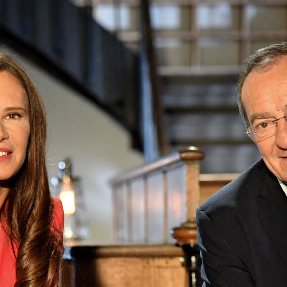Jean-Pierre Pernaut et sa femme Nathalie Marquay lors de l'enregistrement de l'émission "Animaux Stars" le 23 novembre 2021. © Veeren/Bestimage.