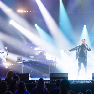 Exclusif - Slimane - 10e édition du concert "Leurs voix pour l'espoir" à l'Olympia de Paris. Le 17 octobre 2022. © Pierre Perusseau / M. Ausset-Lacroix / Bestimage