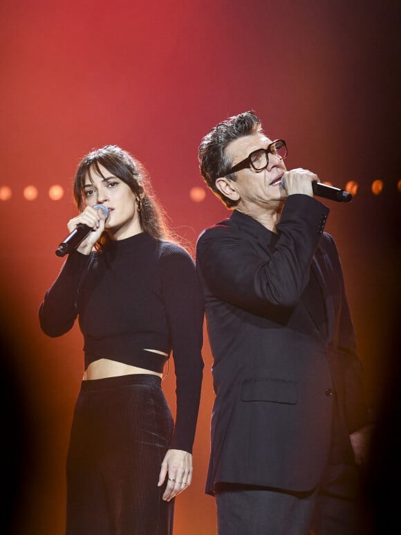 Exclusif - Marc Lavoine en duo avec Madimmi - 10e édition du concert "Leurs voix pour l'espoir" à l'Olympia de Paris. Le 17 octobre 2022. © Pierre Perusseau / M. Ausset-Lacroix / Bestimage