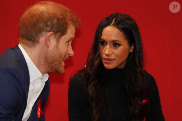 Le prince Harry et sa fiancée Meghan Markle arrivent au "Nottingham Contemporary" pour la journée mondiale de la lutte contre le Sida à Nottingham à l'occasion de leur première visite officielle depuis leurs Fiançailles à Nottingham