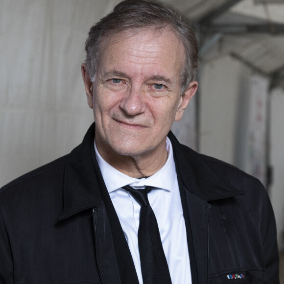 Exclusif - Francis Huster - Festival des Livres et des Artistes organisé par l'association "Lecture pour Tous" engagée dans la lutte contre l'illettrisme au Mail Branly à Paris le 3 juillet 2022. © Pierre Perusseau / Jack Tribeca / Bestimage 