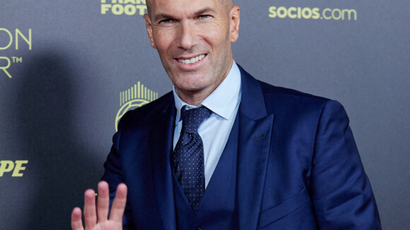 Zinedine Zidane face à son double, la ressemblance est impressionnante !