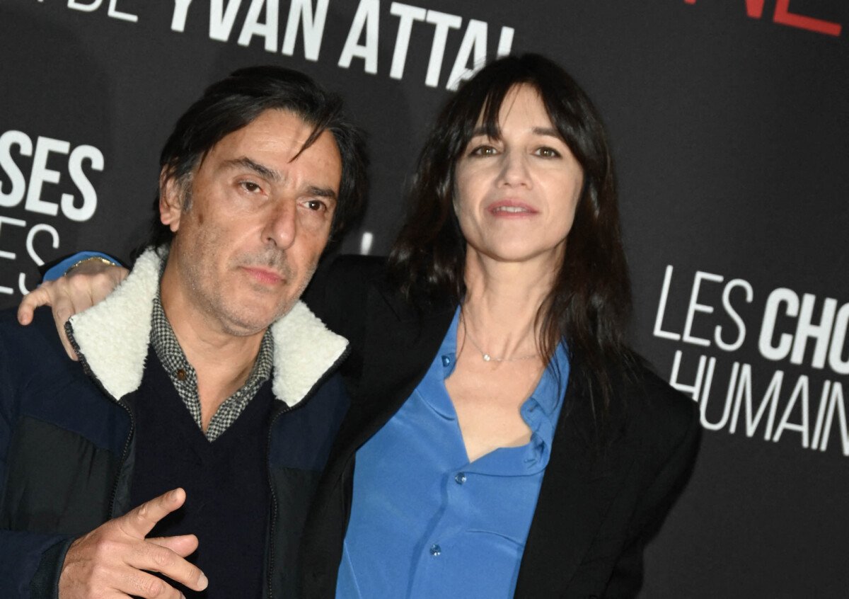 Photo Yvan Attal et sa compagne Charlotte Gainsbourg Avant première