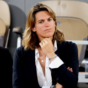 Amélie Mauresmo (directrice du tournoi de Roland-Garros) en tribune lors des Internationaux de France de Tennis de Roland Garros à Paris, France. © Dominique Jacovides/Bestimage