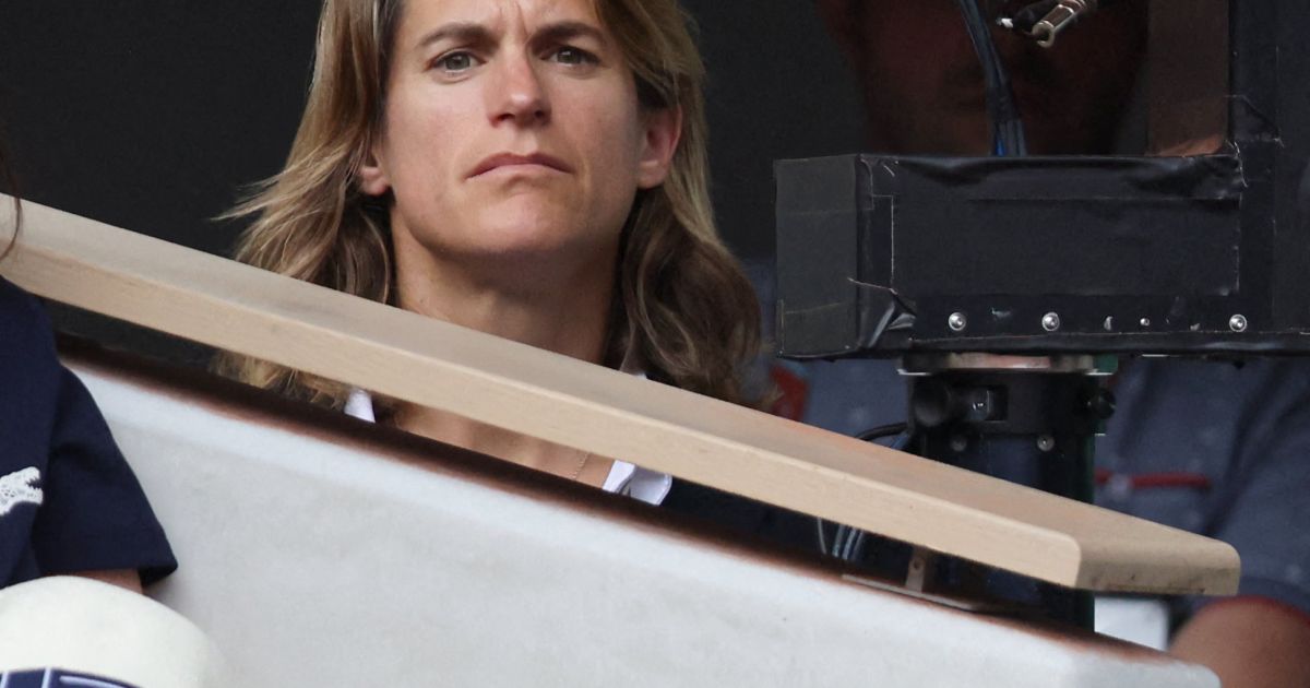 Amélie Mauresmo (directrice Du Tournoi De Roland-Garros) En Tribune ...