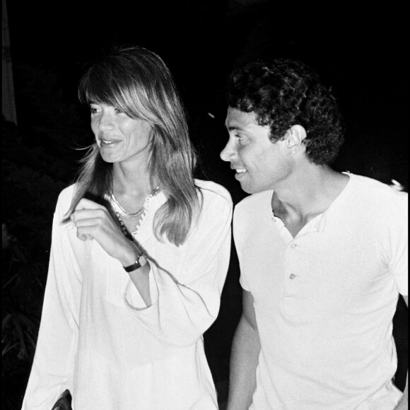 Françoise Hardy et Jean-Marie Périer lors d'une soirée