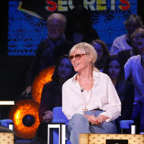 Exclusif - Faustine Bollaert, Hugues Aufray, Chantal Ladesou - Enregistrement de l'émission "La boîte à secrets 14", présentée par F.Bollaert, et diffusée le 28 octobre sur France 3. © Christophe Clovis / Bestimage