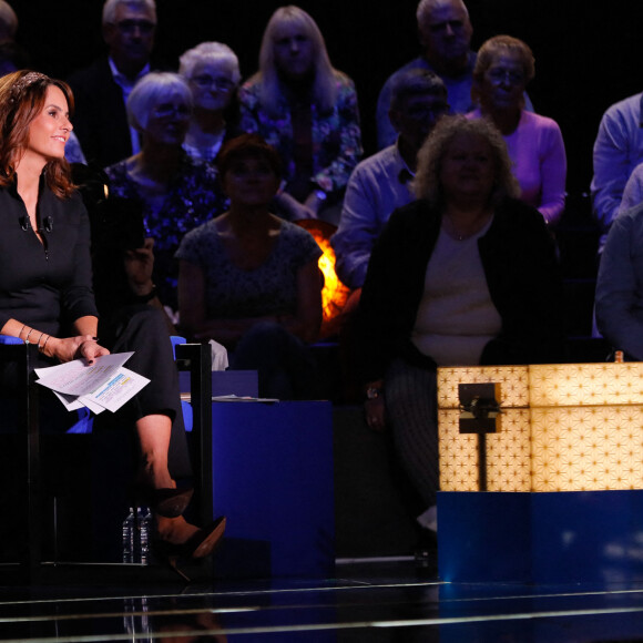Exclusif - Faustine Bollaert - Enregistrement de l'émission "La boîte à secrets 14", présentée par F.Bollaert, et diffusée le 28 octobre sur France 3. © Christophe Clovis / Bestimage
