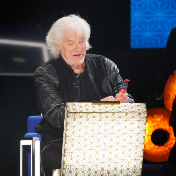 Exclusif - Hugues Aufray - Enregistrement de l'émission "La boîte à secrets 14", présentée par F.Bollaert, et diffusée le 28 octobre sur France 3. © Christophe Clovis / Bestimage 