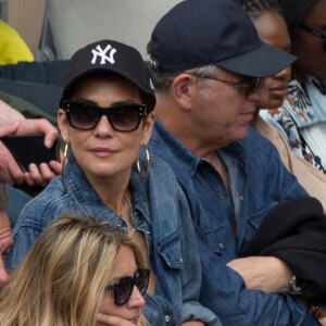 Cristina Cordula, Frederic Cassin - Les célébrités dans les tribunes lors des Internationaux de France de Tennis de Roland Garros 2022, le 27 mai 2022. © MPP / Bestimage 