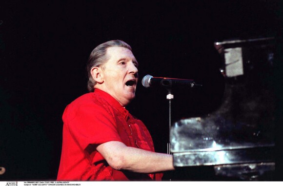 Jerry Lee Lewis en concert à Wembley en 1998.