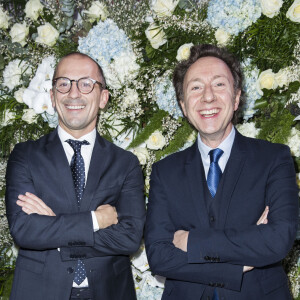 Stéphane Bern et son compagnon Lionel Bounoua - Photocall de la 16e soirée Sidaction dans la salle de réception du Pavillon d'Armenonville à Paris. © Olivier Borde/Bestimage 