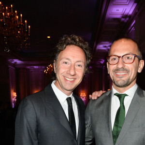 Stéphane Bern et Lionel Bounoua - Dîner de gala de la première édition des prix "les Stéthos d'Or" à l'hôtel George V à Paris le 13 mars 2017. © Coadic Guirec/Bestimage 