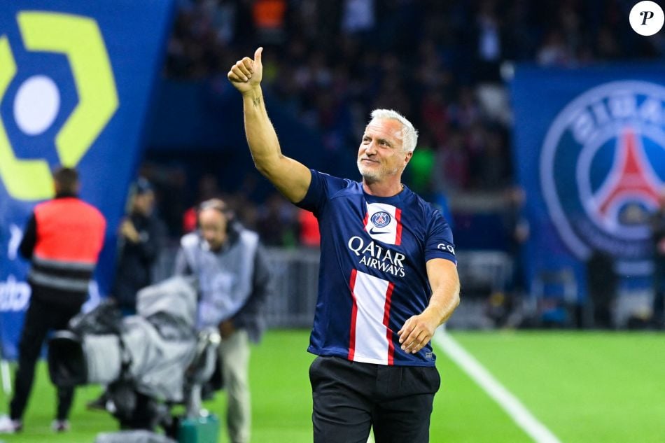 David Ginola - Match de Ligue 1 Uber Eats PSG -OM (1-0) au Parc des ...