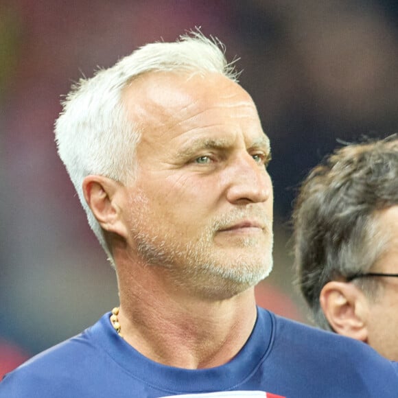 David Ginola - People au match de Ligue 1 Uber Eats "PSG -OM" au Parc des Princes à Paris le 16 octobre 2022. © Cyril Moreau/Bestimage