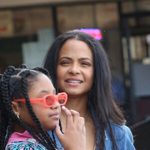 Exclusif - Christina Milian fête le 12 ème anniversaire de sa fille Christina Violet avec son compagnon Matt Pokora (M. Pokora) à Studio City le 26 février 2022.La mère de Christina et Karrueche Tran étaient parmi les amis et la famille présents. Veuillez flouter le visage de l’enfant avant publication  Studio City, CA - EXCLUSIVE - Christina Milian with her husband Matt Pokora seen at Sushi House in Studio City throwing a birthday party for Christina's daughter Violet who is turning 12. Christina's Mother and Karrueche Tran were among friends and family attending. 