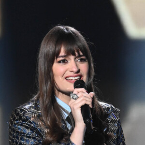 Clara Luciani (Artiste féminine de l'année et Album de l'année pour "Coeur") lors de la 37ème cérémonie des Victoires de la musique à la Seine musicale de Boulogne-Billancourt, le 11 février 2022. © Guirec Coadic/Bestimage.