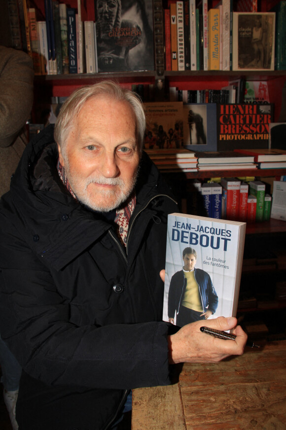 Exclusif - Jean-Jacques Debout - J.J.Debout en dédicace de son livre "La couleur des fantômes" à la librairie des Abbesses à Paris. Le 4 novembre 2022 © Baldini / Bestimage