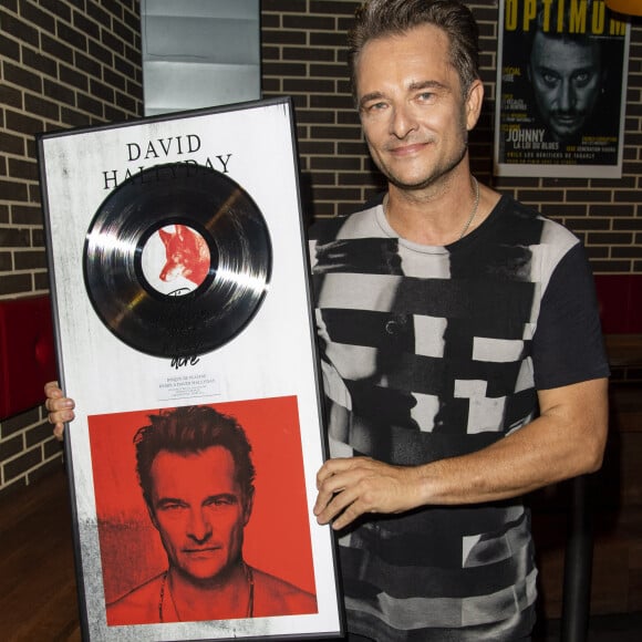 David Hallyday reçoit son disque de platine à la seine musicale à Paris le 25 juin 2019. © Pierre Perusseau/Bestimage
