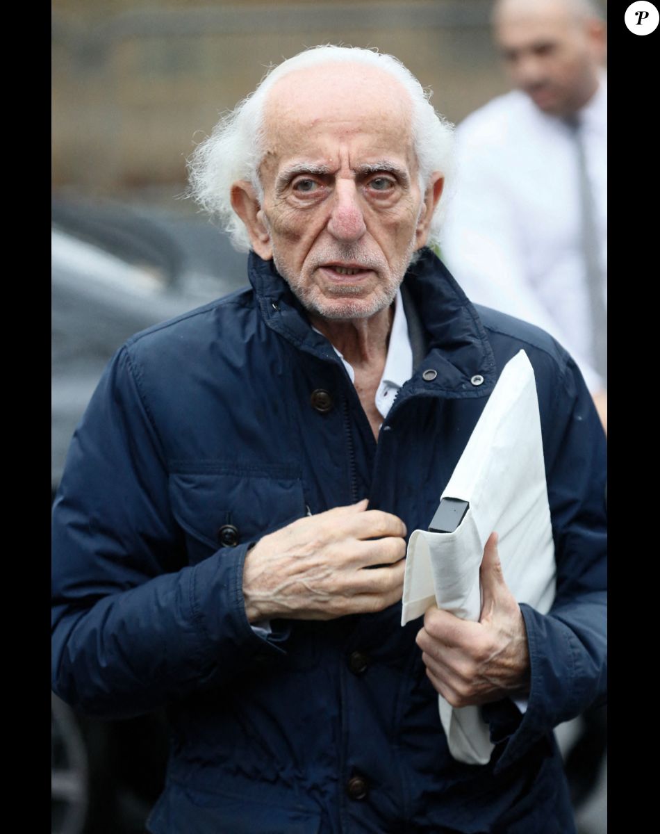 David Elmaleh (père de Gad Elmaleh) - Arrivées à l'émission "Vivement Dimanche" au Studio Gabriel à Paris ; diffusion le 13 novembre sur France 3. Le 3 novembre 2022. © Christophe Clovis / Bestimage
