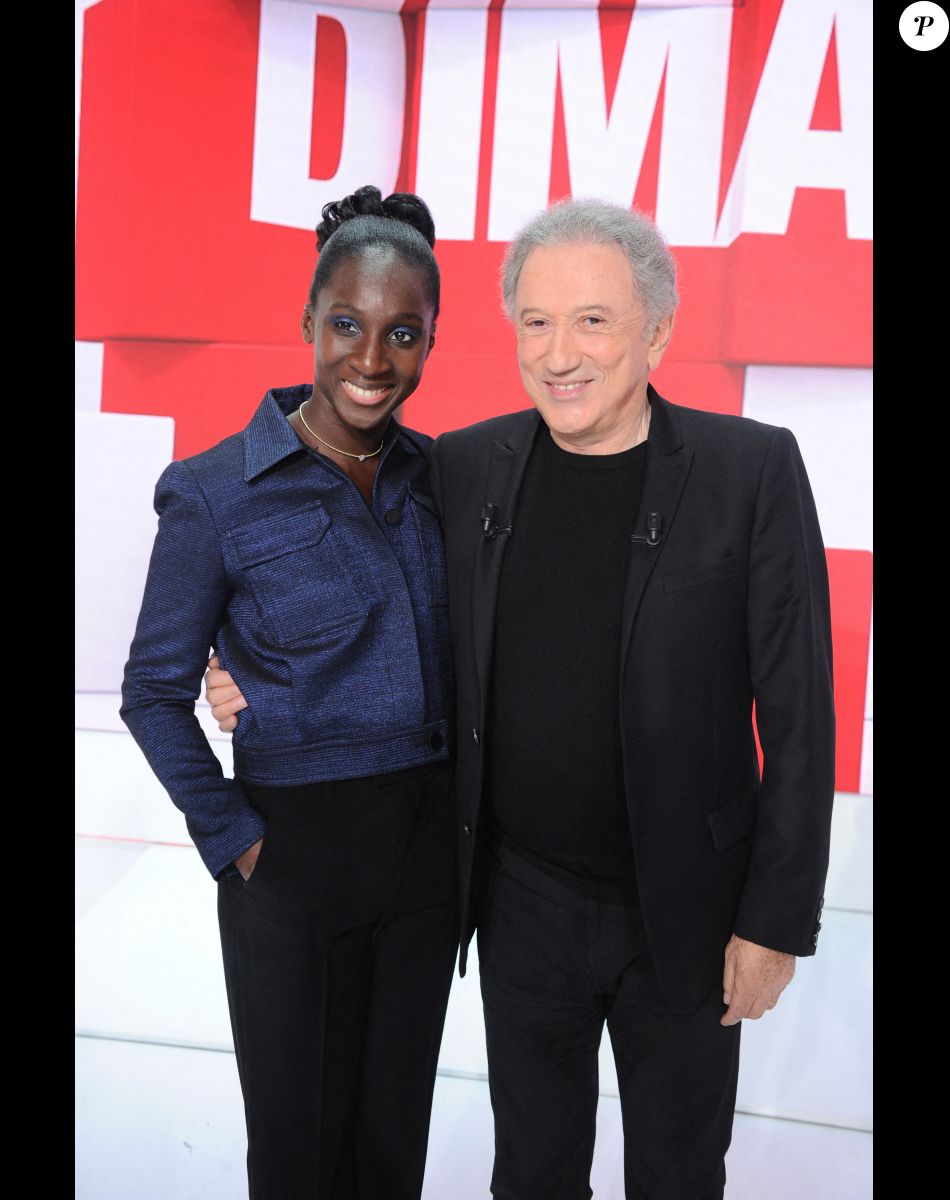 Exclusif - Eye Haidara et Michel Drucker - Enregistrement de l'émission "Vivement dimanche" au studio Gabriel, présentée par M.Drucker, diffusée le 13 novembre 2022. © Guillaume Gaffiot / Bestimage
