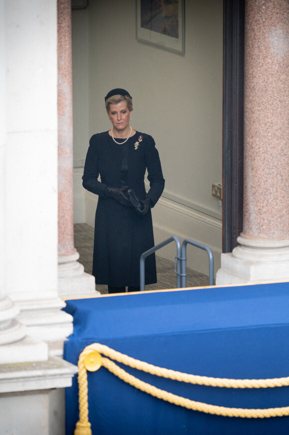 Sophie Rhys-Jones, comtesse de Wessex - Les membres de la famille royale d'Angleterre lors du "Remembrance Sunday Service" à Londres, Royaume Uni, le 13 novembre 2022.