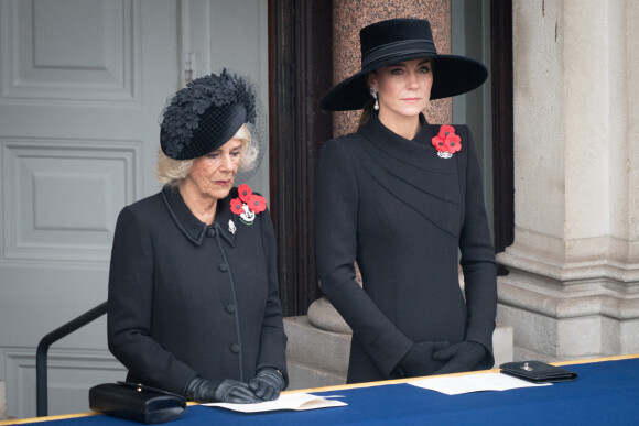 Camilla Parker Bowles, reine consort d'Angleterre et Kate Middleton, princesse de Galles lors du "Remembrance Sunday Service" à Londres, Royaume Uni, le 13 novembre 2022.
