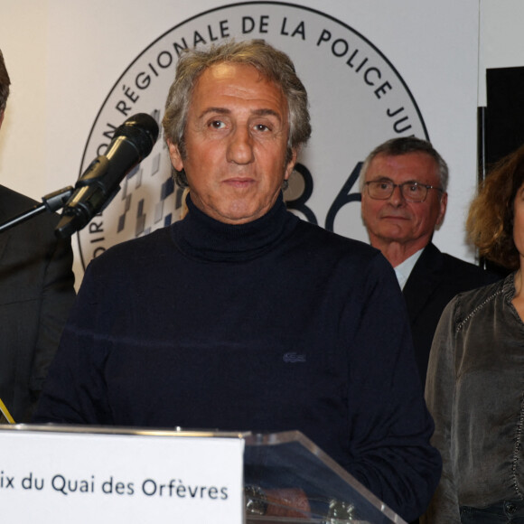 Richard Anconina (parrain de cette édition) lors de la remise du prix du Quai des Orfèvres 2023 au 36 Bastion, nouveau siège de la police judiciaire parisienne le 8 novembre 2022.  © Didier Sabardin / Bestimage