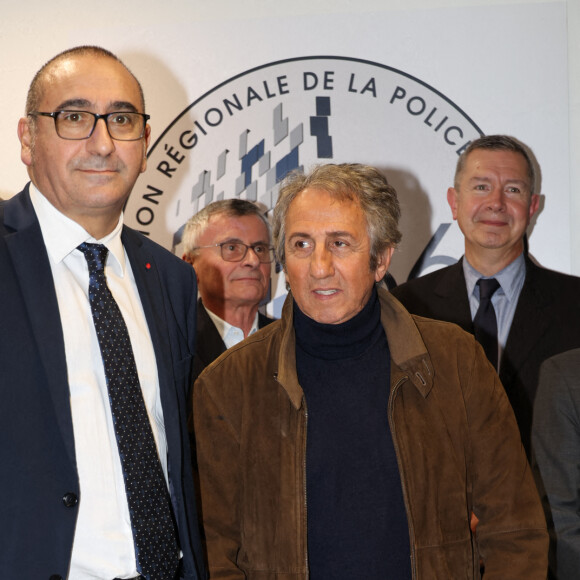 Laurent Nuñez, préfet de police de Paris et Richard Anconina (parrain de cette édition) lors de la remise du prix du Quai des Orfèvres 2023 au 36 Bastion, nouveau siège de la police judiciaire parisienne le 8 novembre 2022. © Didier Sabardin / Bestimage