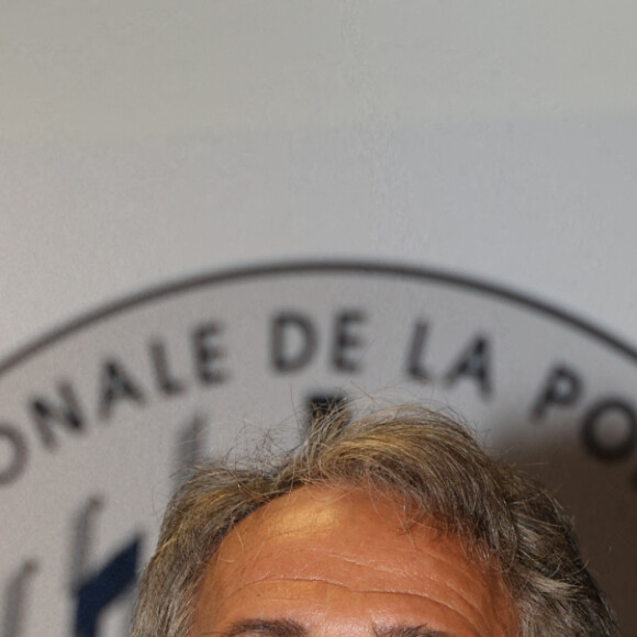 Richard Anconina (parrain de cette édition) lors de la remise du prix du Quai des Orfèvres 2023 au 36 Bastion, nouveau siège de la police judiciaire parisienne le 8 novembre 2022. © Didier Sabardin / Bestimage