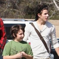 Les Jonas Brothers : et si le mini-Jonas, Frankie, leur piquait la vedette ?