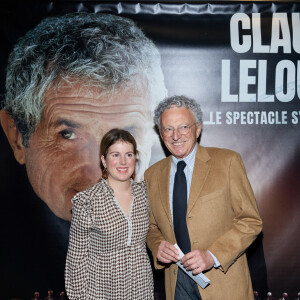 Exclusif - Nelson Montfort et sa fille Isaure - Photocall - Spectacle symphonique Claude Lelouch "D'un film à l'autre" au Palais des Congrès de Paris le 14 novembre 2022. Pour Fêter ses 85 ans et 60 de carrière, Claude Lelouch a créé un ciné-concert, "Claude Lelouch - D'un film à l'autre", dans lequel la musique de ses films est jouée par l'orchestre philharmonique de Prague, au Palais des Congrès à Paris. Sur le gâteau, son chiffre fétiche : 13 car 85 ans (8+5 = 13). Claude Lelouch associe le 13 à toute sa vie professionnelle : sa société "Les films 13" et son cinéma, le "Club 13. © Moreau / Rindoff / Bestimage 