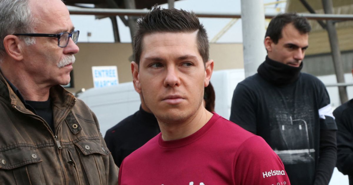 Jonathann Daval En Couple Avec Un Prisonnier Plus âgé Coup De Fil Jonathann Daval En Couple Avec Un Prisonnier Plus âgé Coup De Fil