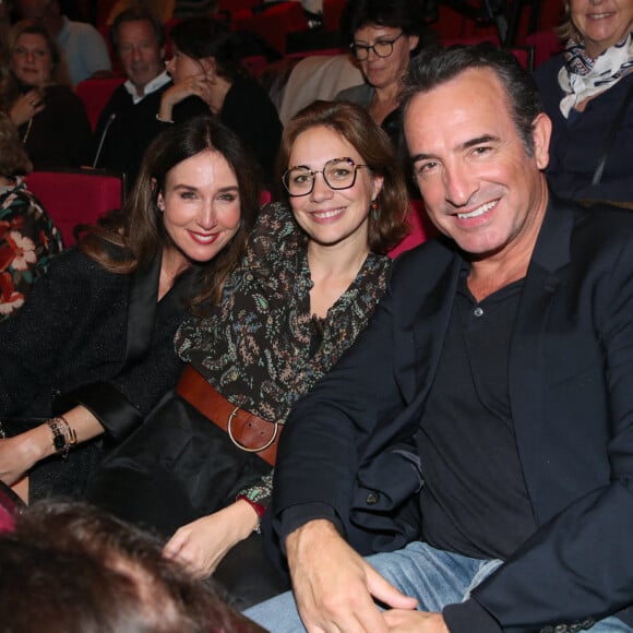 Exclusif - Elsa Zylberstein, Jean Dujardin et sa femme Nathalie Péchalat - Salle - Spectacle symphonique Claude Lelouch "D'un film à l'autre" au Palais des Congrès de Paris le 14 novembre 2022. © Moreau / Rindoff / Bestimage