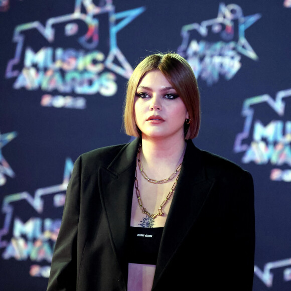 Louane au photocall de la 24ème édition des "NRJ Music Awards (NMA)" au Palais des Festivals à Cannes le 18 novembre 2022. © Dominique Jacovides / Bestimage.