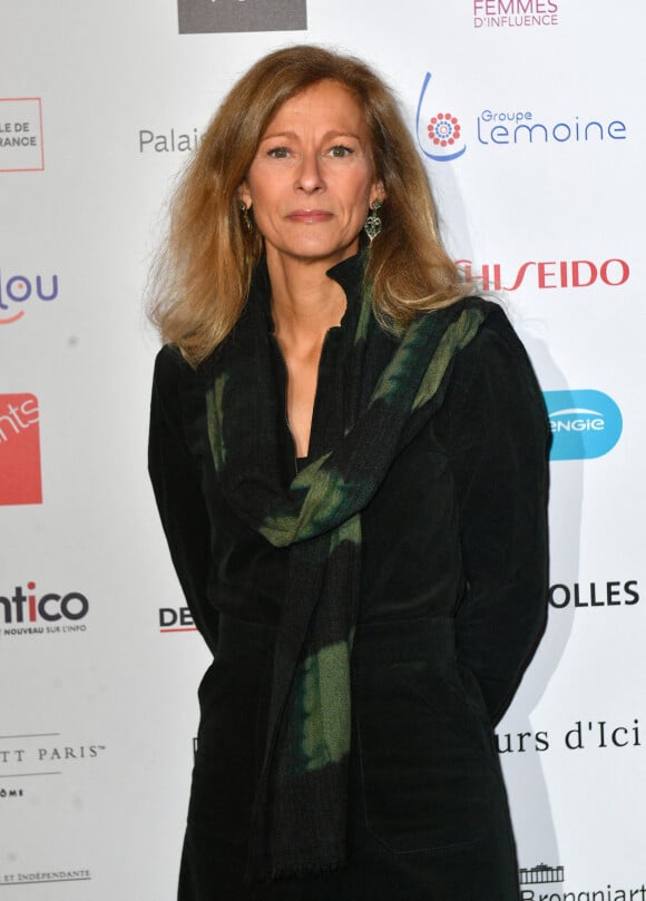 Anne Gravoin - Remise du prix de la Femme d'Influence 2022 au Palais Brogniart à Paris le 21 novembre 2022. © Veeren / Bestimage
