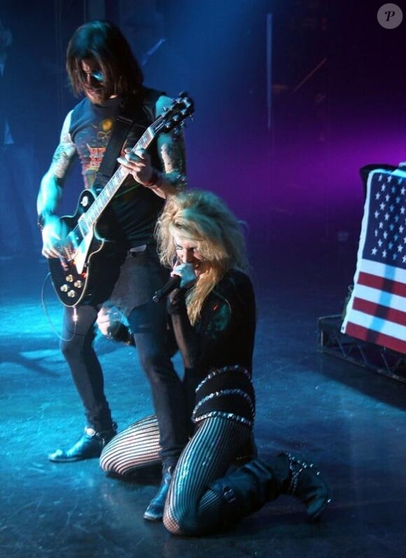 La chanteuse Kesha donne un concert à New York le 14 février 2010
