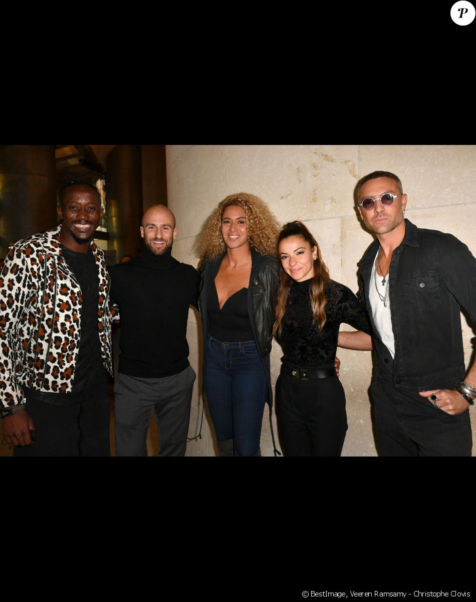 Moussa Niang et sa femme Gaya, François Alu, Denitsa Ikonomova et Maxime Dereymez - Visite privée de l'exposition Cinémode par Jean-Paul Gaultier à la cinémathèque française à Paris le 3 octobre 2021. © Veeren Ramsamy - Christophe Clovis/Bestimage