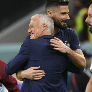 Olivier Giroud avec Didier Deschamps entraineur / Selectionneur France - Match "France - Australie (4-1)" lors de la Coupe du Monde 2022 au Qatar, le 22 novembre 2022.