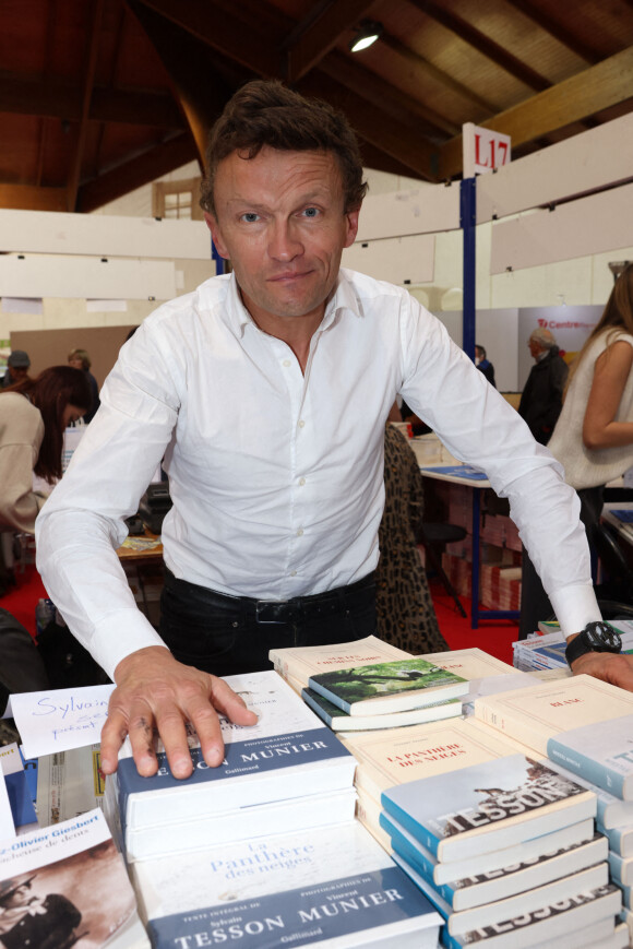 Sylvain Tesson - Personnalités à la 40ème Foire du Livre à la Halle George Brassens de Brive-la-Gaillarde. Le 4 novembre 2022 © Jean-Marc Lhomer / Bestimage