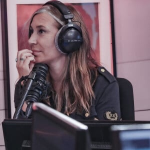 Exclusif - Zazie - Le Morning Sans Filtre sur Virgin Radio, animé par G.Genton, D.Leyre, F.Delettres, et diffusé en direct de 6h à 9h30 du lundi au vendredi (séquence enregistrée le 26/09/2022 pour la venue de Zazie) . Paris, le 26 septembre 2022 © Jack Tribeca / Bestimage 